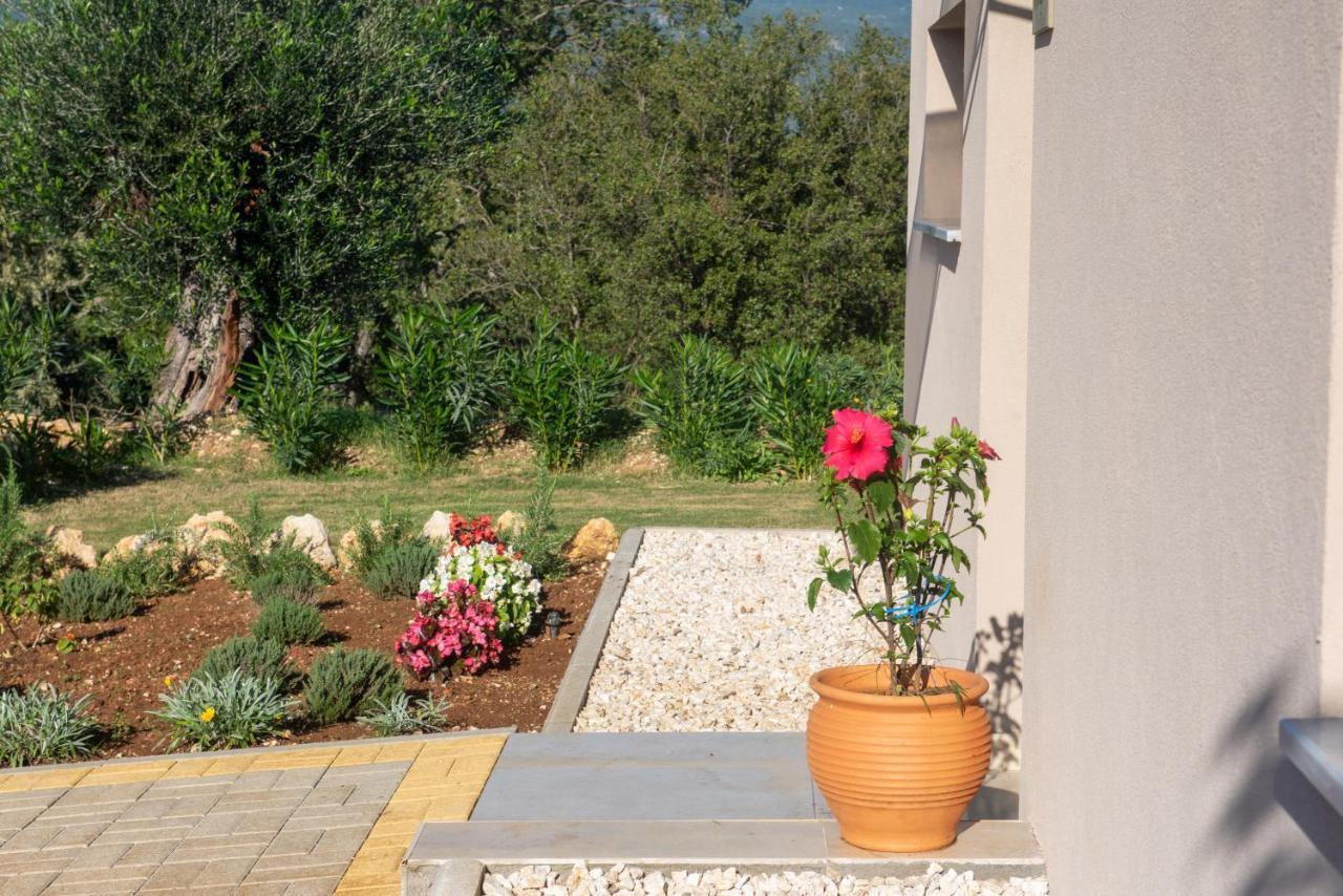 Villas Epta Karpi Complex Of 7 Luxury Villas Skriperon Esterno foto