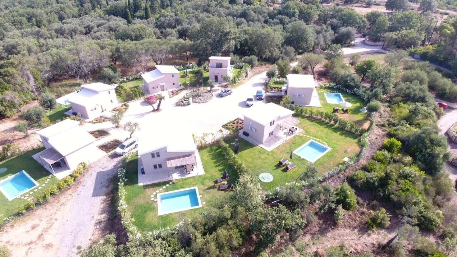 Villas Epta Karpi Complex Of 7 Luxury Villas Skriperon Esterno foto