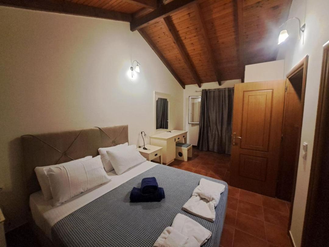Villas Epta Karpi Complex Of 7 Luxury Villas Skriperon Esterno foto